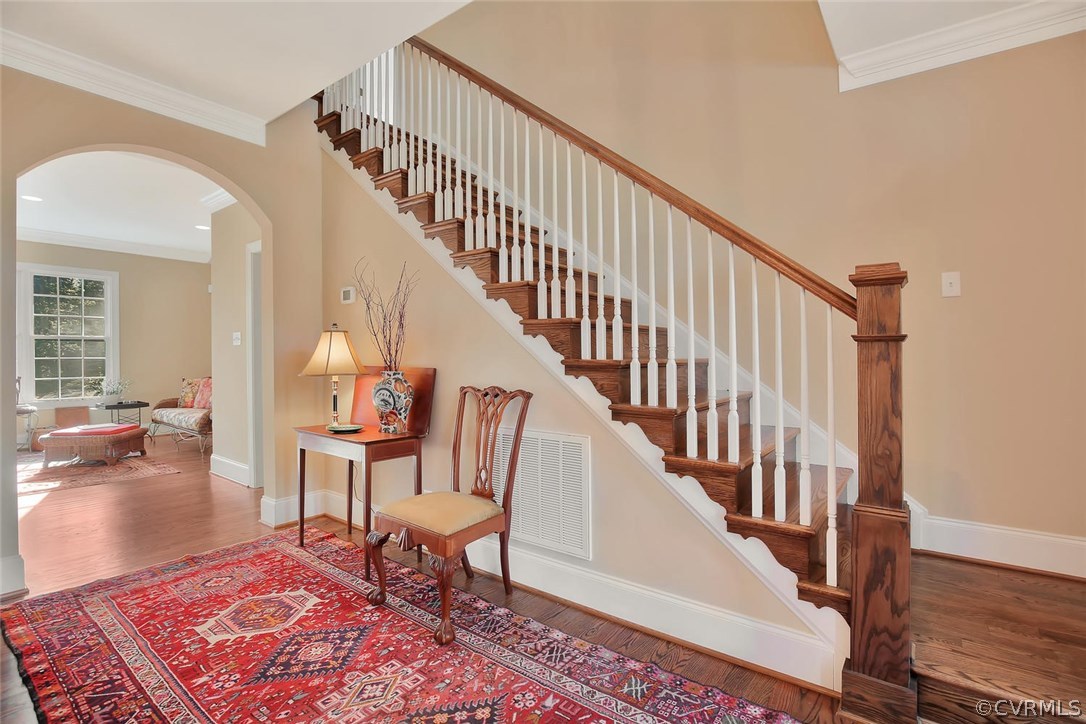 3042 Braehead Road Powhatan, VA 23139 - Photo 3 of 50 Large entry hall with welcoming view.
