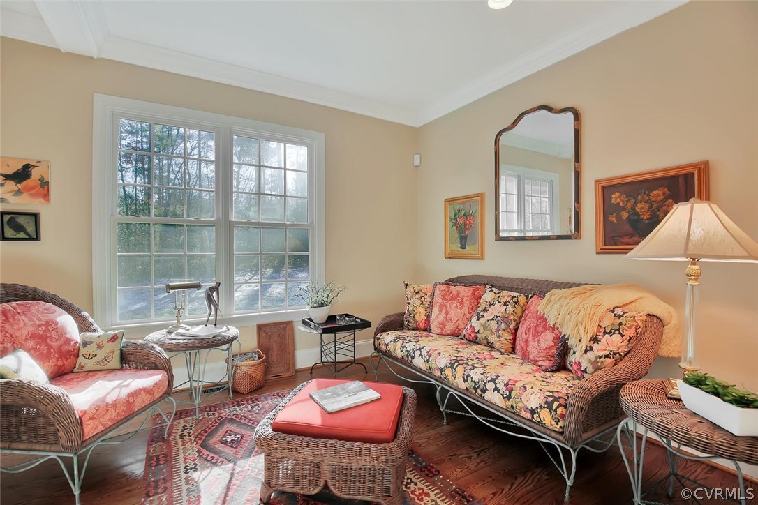 3042 Braehead Road Powhatan, VA 23139 - Photo 8 of 50 A light and airy seating area adjacent to the gour