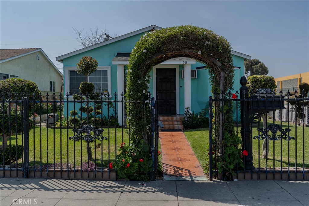 544 West Cedar Street Compton, CA 90220 - Photo 1 of 1 Gallery Image 1
