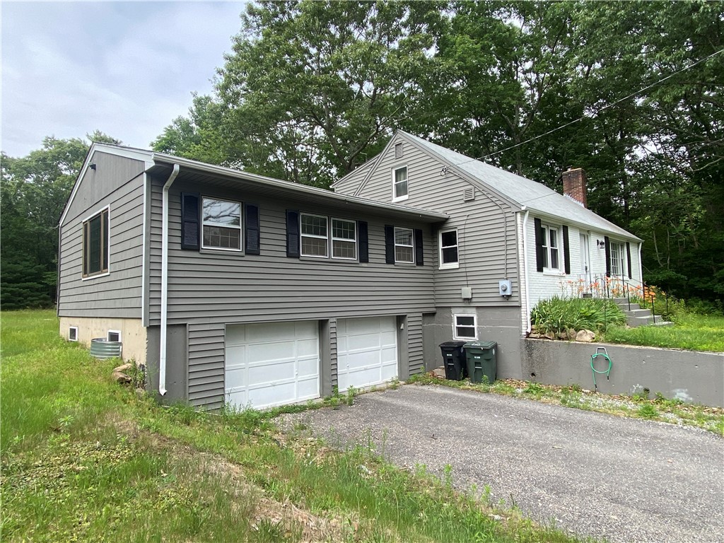 1524 Harkney Hill Road Coventry, RI 02816 - Photo 4 of 26 Gallery Image 4
