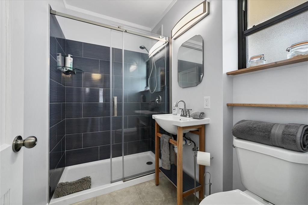 1901 Hyde Park Street, Unit C Sarasota, FL 34239 - Photo 20 of 23