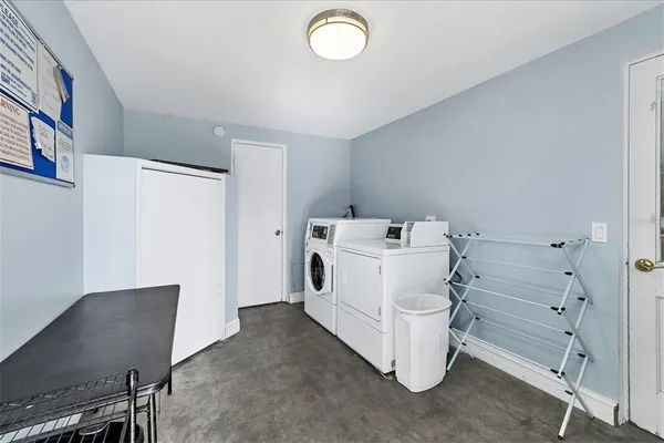 $1,950 | 1901 Hyde Park Street, Unit C, Sarasota, FL 34239