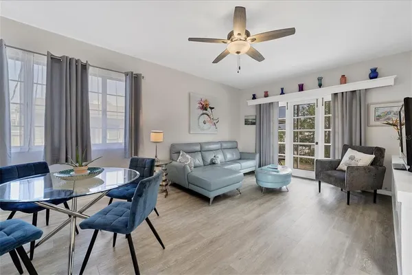 $1,950 | 1901 Hyde Park Street, Unit C, Sarasota, FL 34239