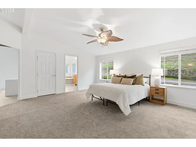 $749,000 | 35986 Enterprise Road, Creswell, OR 97426