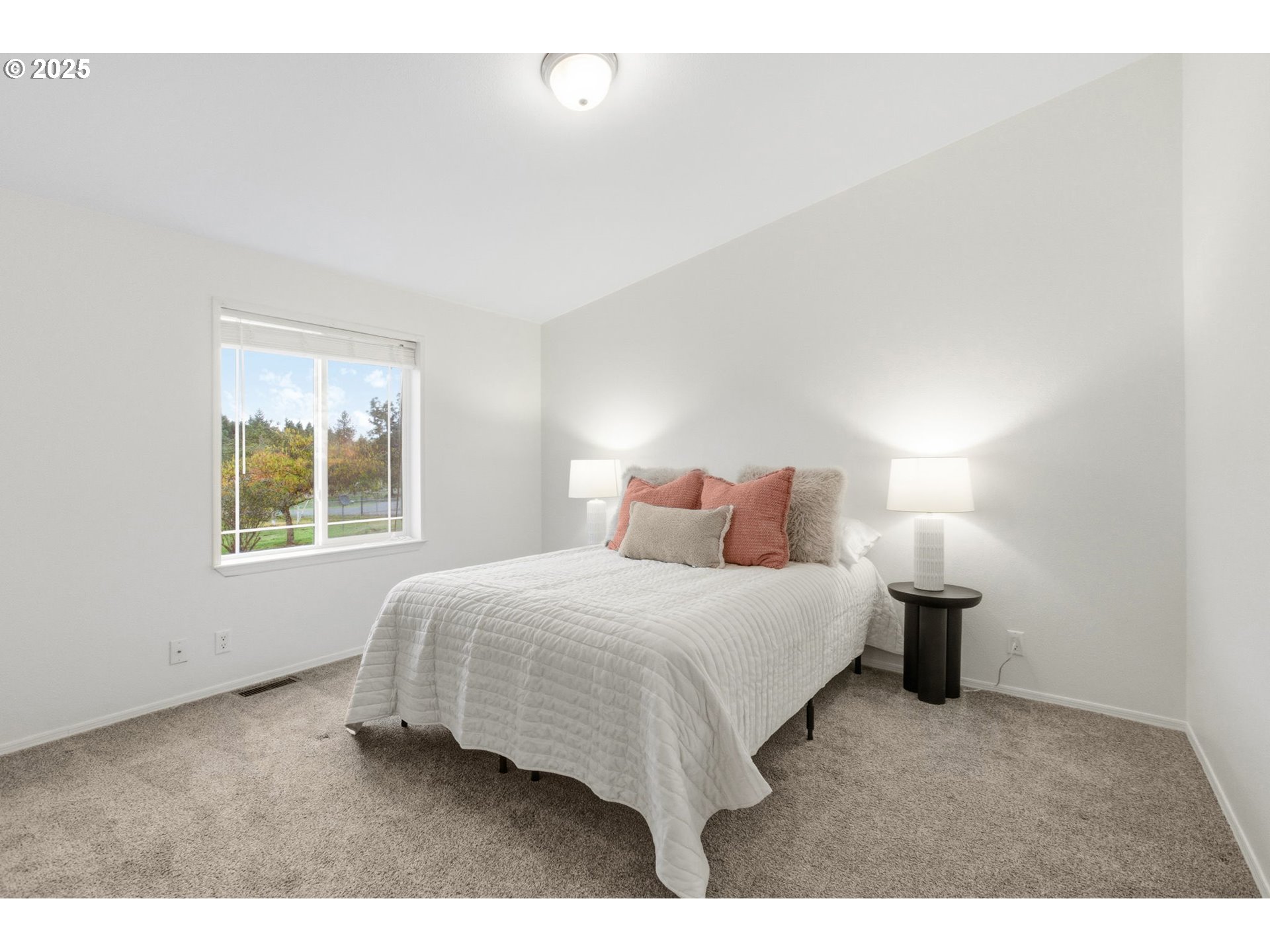 35986 Enterprise Road Creswell, OR 97426 - Photo 38 of 48