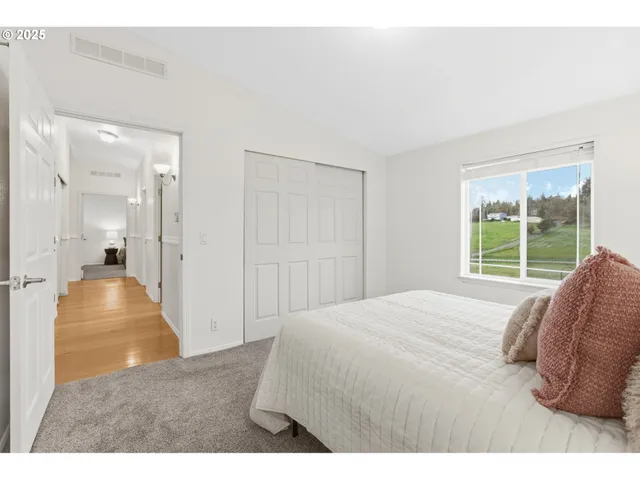 $749,000 | 35986 Enterprise Road, Creswell, OR 97426