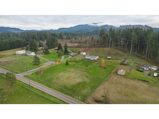 $749,000 | 35986 Enterprise Road, Creswell, OR 97426