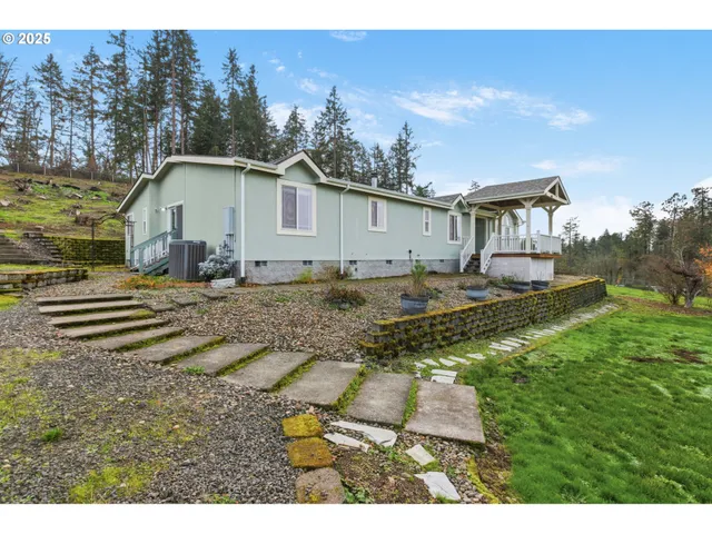 $749,000 | 35986 Enterprise Road, Creswell, OR 97426