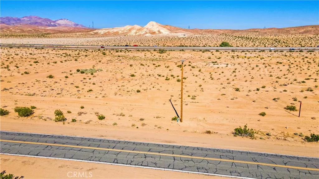 17 Yermo Yermo, CA 92398 - Photo 11 of 11 a view of ocean and mountain
