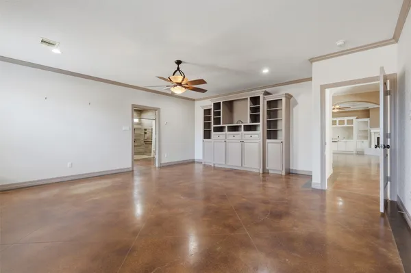 $730,000 | 500 Burwell Road, Highlands, TX 77562