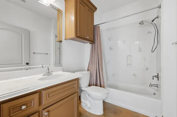 $730,000 | 500 Burwell Road, Highlands, TX 77562