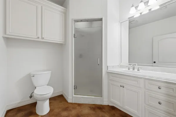 $730,000 | 500 Burwell Road, Highlands, TX 77562