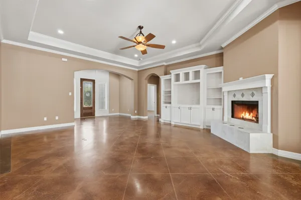 $730,000 | 500 Burwell Road, Highlands, TX 77562