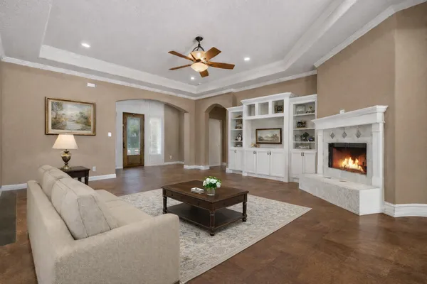 $730,000 | 500 Burwell Road, Highlands, TX 77562