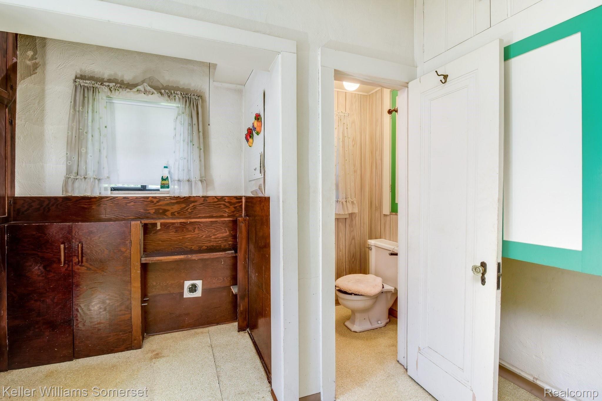 4165 Balfour Road Detroit, MI 48224 - Photo 13 of 27 HALF BATH