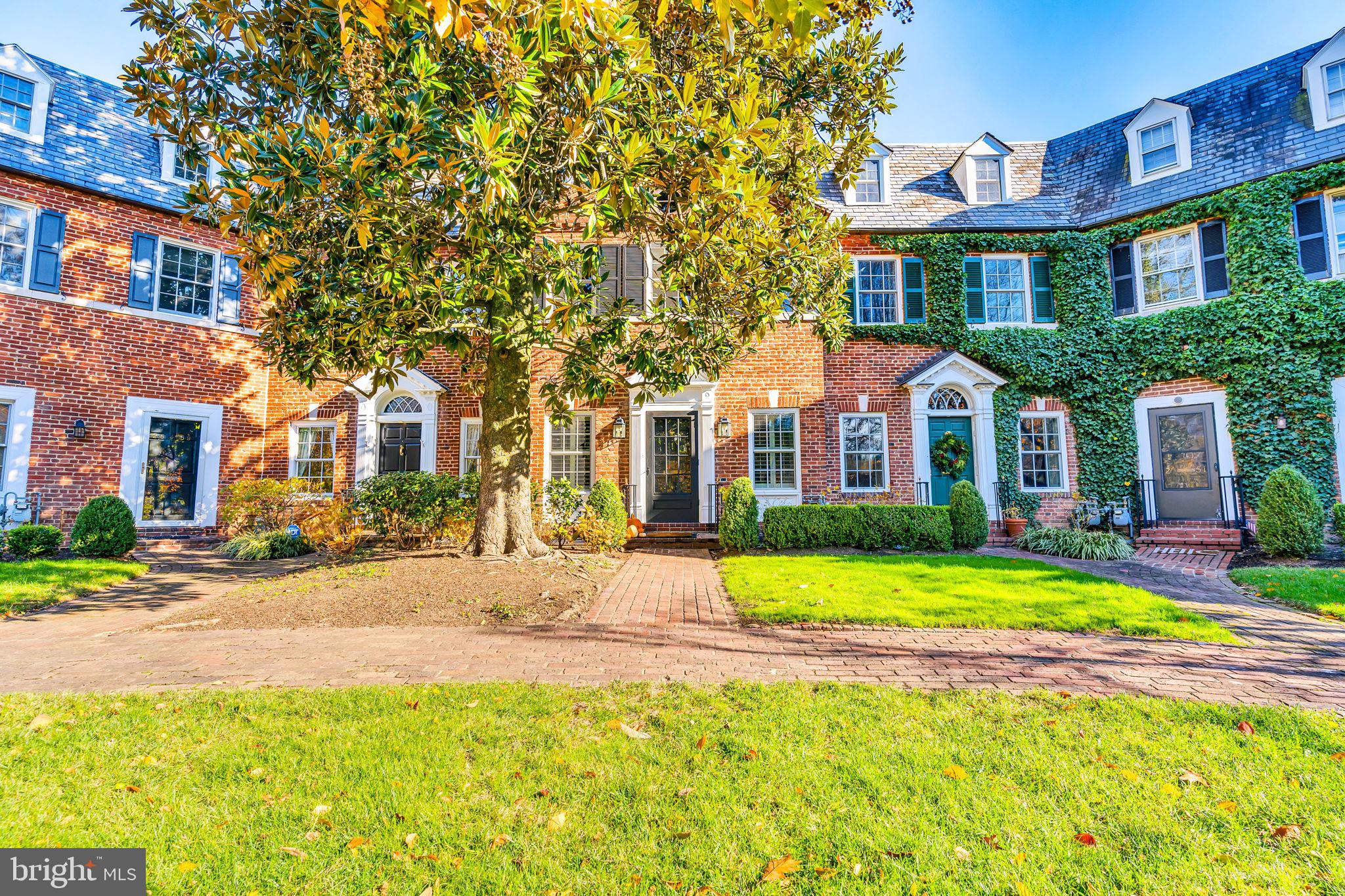 2555 Waterside Drive Northwest Washington, DC 20008 - Photo 1 of 36