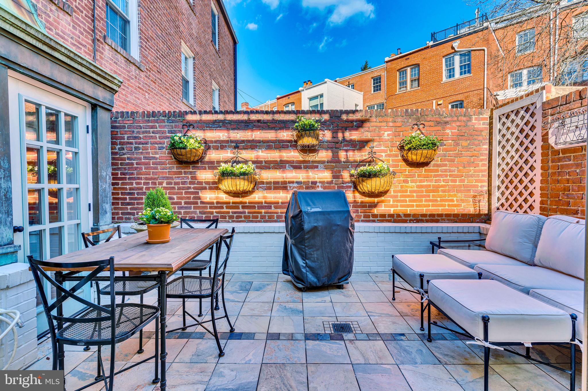 2555 Waterside Drive Northwest Washington, DC 20008 - Photo 13 of 36