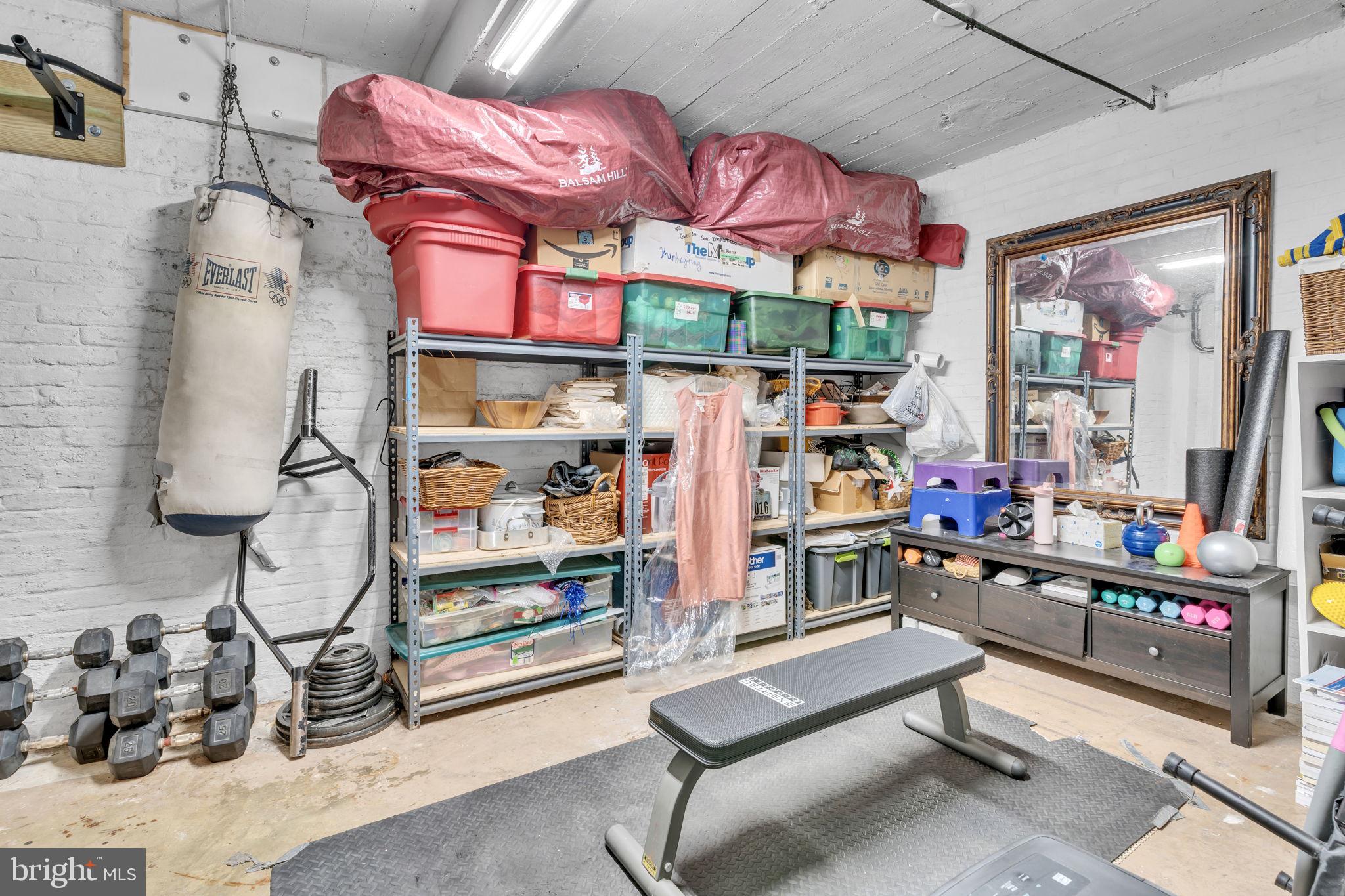 2555 Waterside Drive Northwest Washington, DC 20008 - Photo 35 of 36