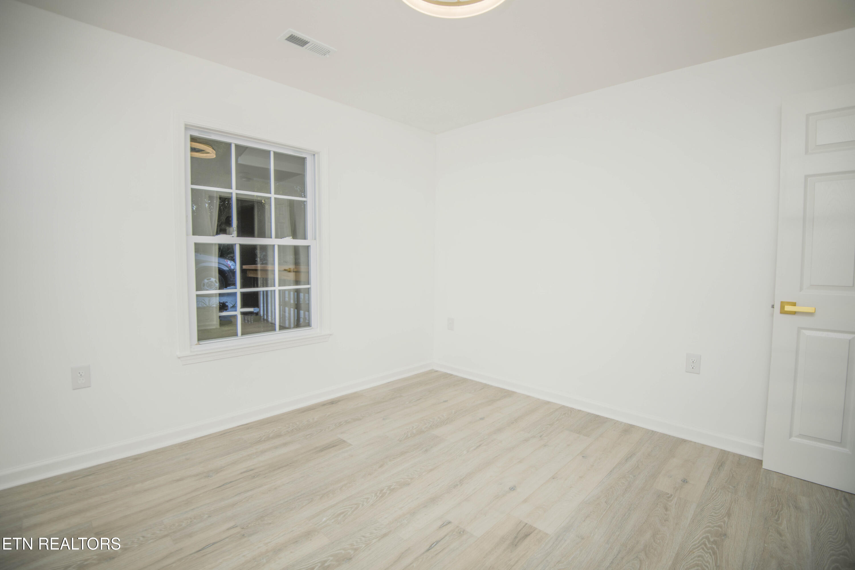507 Oody Road Loudon, TN 37774 - Photo 25 of 38 second bed 2_1