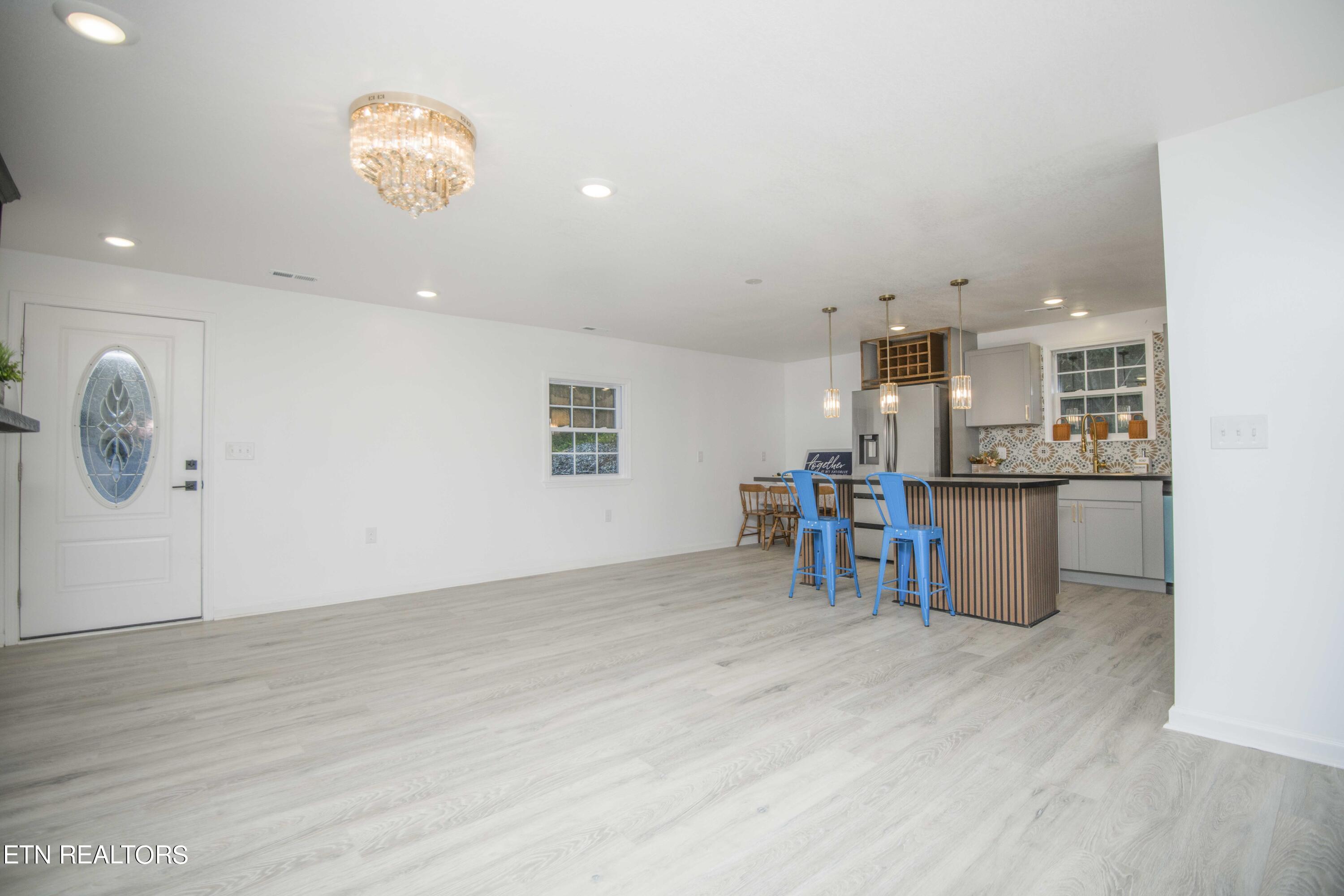 507 Oody Road Loudon, TN 37774 - Photo 8 of 38 living 5_1