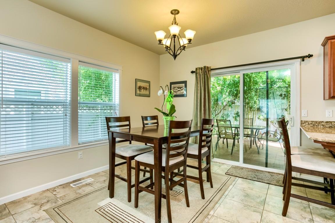 2160 Crestbrook Road, Unit 13 Medford, OR 97504 - Photo 11 of 34 Additional Photo