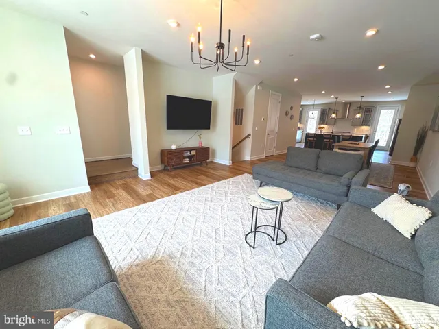 $1,189,000 | 3847 Rainier Drive, Fairfax, VA 22033