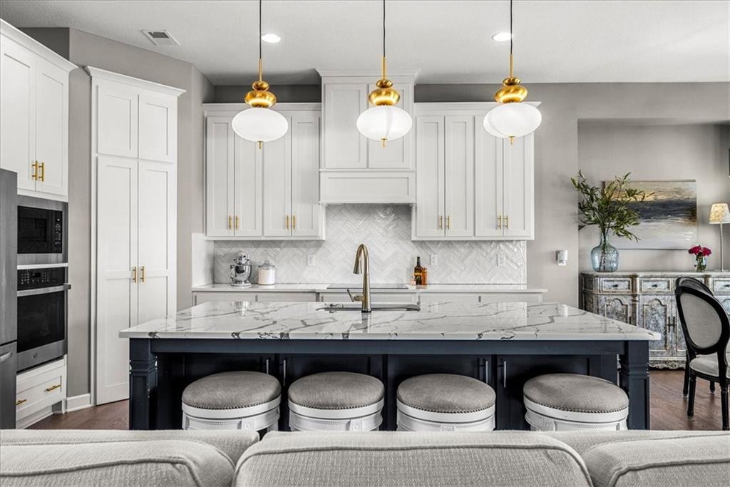 21410 West 189th Ter Spring Hill Spring Hill, KS 66083 - Photo 13 of 48