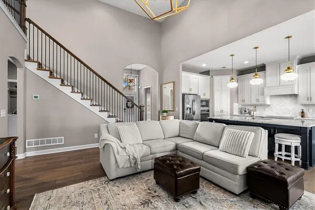 $640,000 | 21410 West 189th Ter Spring Hill, Spring Hill, KS 66083