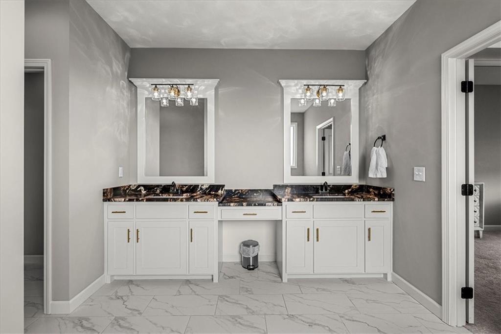 21410 West 189th Ter Spring Hill Spring Hill, KS 66083 - Photo 24 of 48