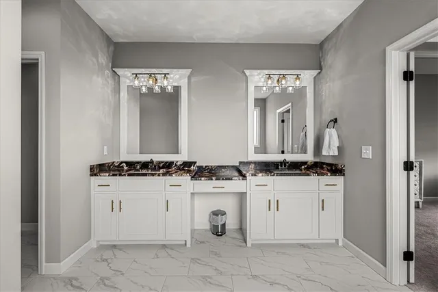 $640,000 | 21410 West 189th Ter Spring Hill, Spring Hill, KS 66083