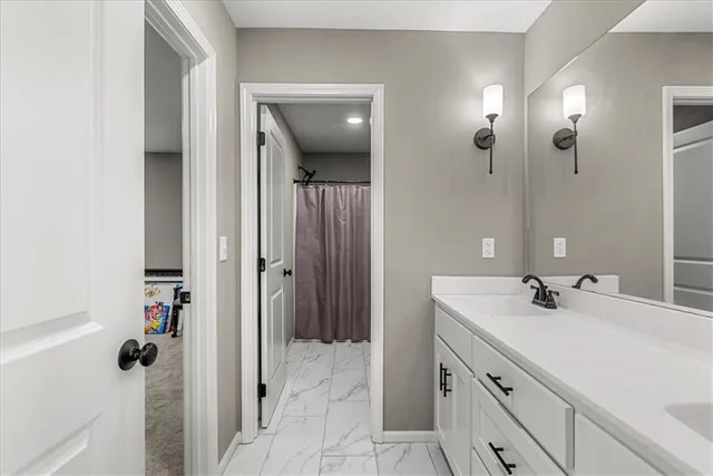 $640,000 | 21410 West 189th Ter Spring Hill, Spring Hill, KS 66083