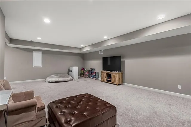 $640,000 | 21410 West 189th Ter Spring Hill, Spring Hill, KS 66083