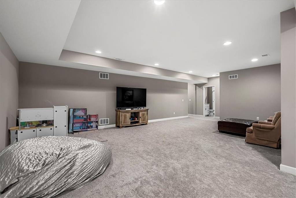 21410 West 189th Ter Spring Hill Spring Hill, KS 66083 - Photo 39 of 48