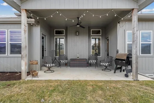 $640,000 | 21410 West 189th Ter Spring Hill, Spring Hill, KS 66083