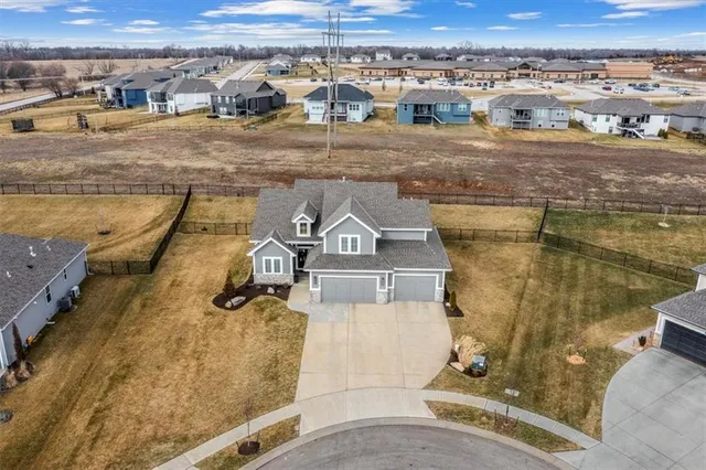 $640,000 | 21410 West 189th Ter Spring Hill, Spring Hill, KS 66083