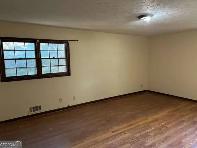 $2,000 | 1530 Oleander Lane Southwest, Lilburn, GA 30047