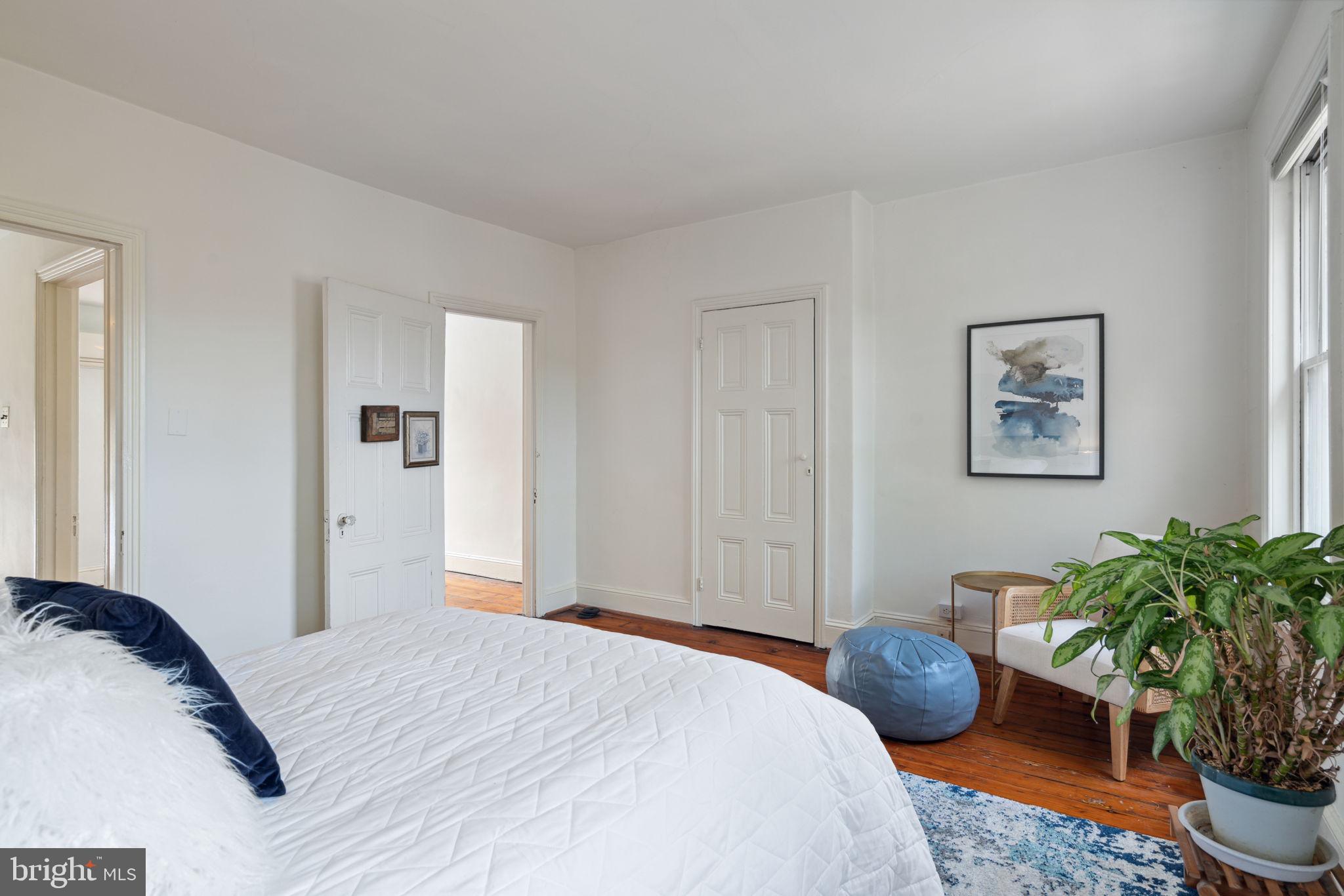 2216 Wallace Street Philadelphia, PA 19130 - Photo 17 of 34