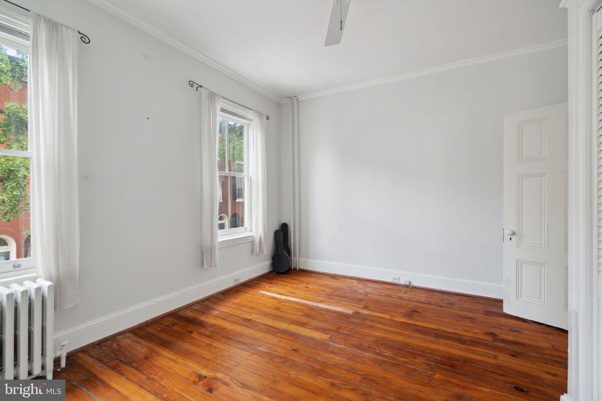 2216 Wallace Street Philadelphia, PA 19130 - Photo 23 of 34