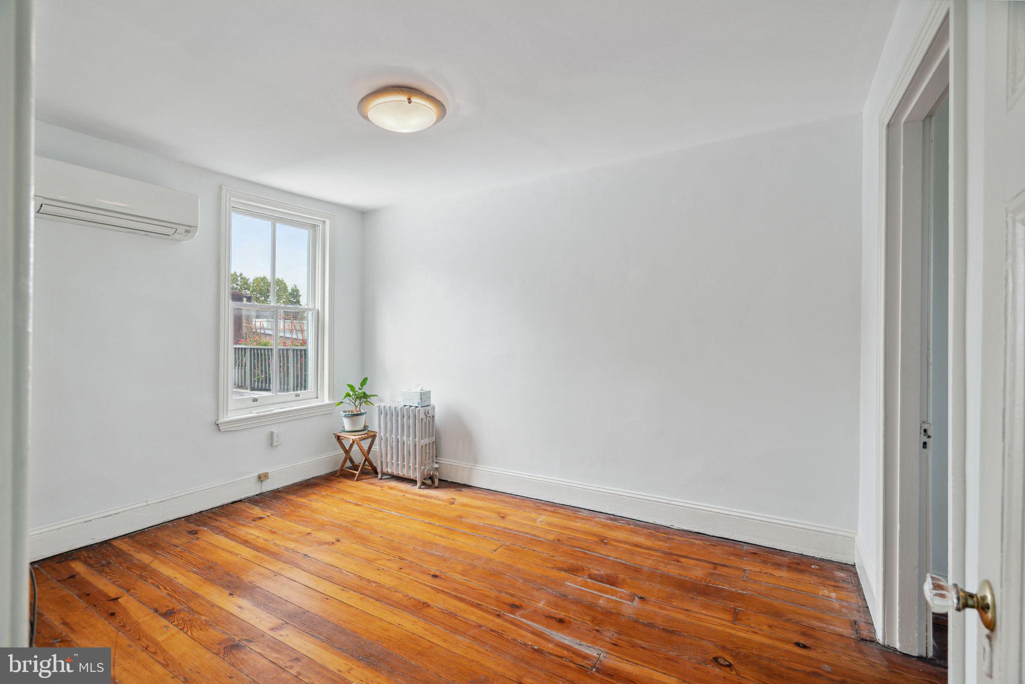 2216 Wallace Street Philadelphia, PA 19130 - Photo 28 of 34