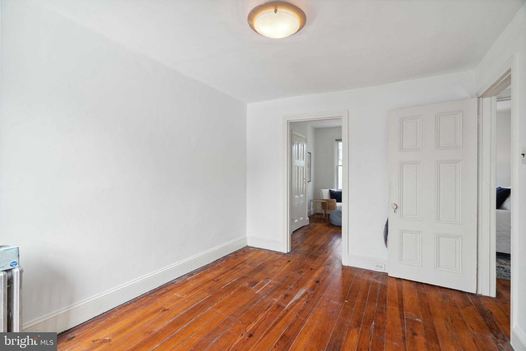 2216 Wallace Street Philadelphia, PA 19130 - Photo 30 of 34