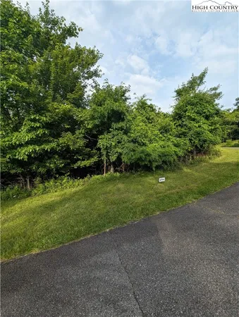 $18,000 | Lot 4 Briarwood Lane, Sparta, NC 28675