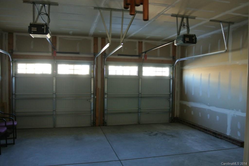 11020 Greenhead View Road Charlotte, NC 28262 - Photo 11 of 18 a view of a garage