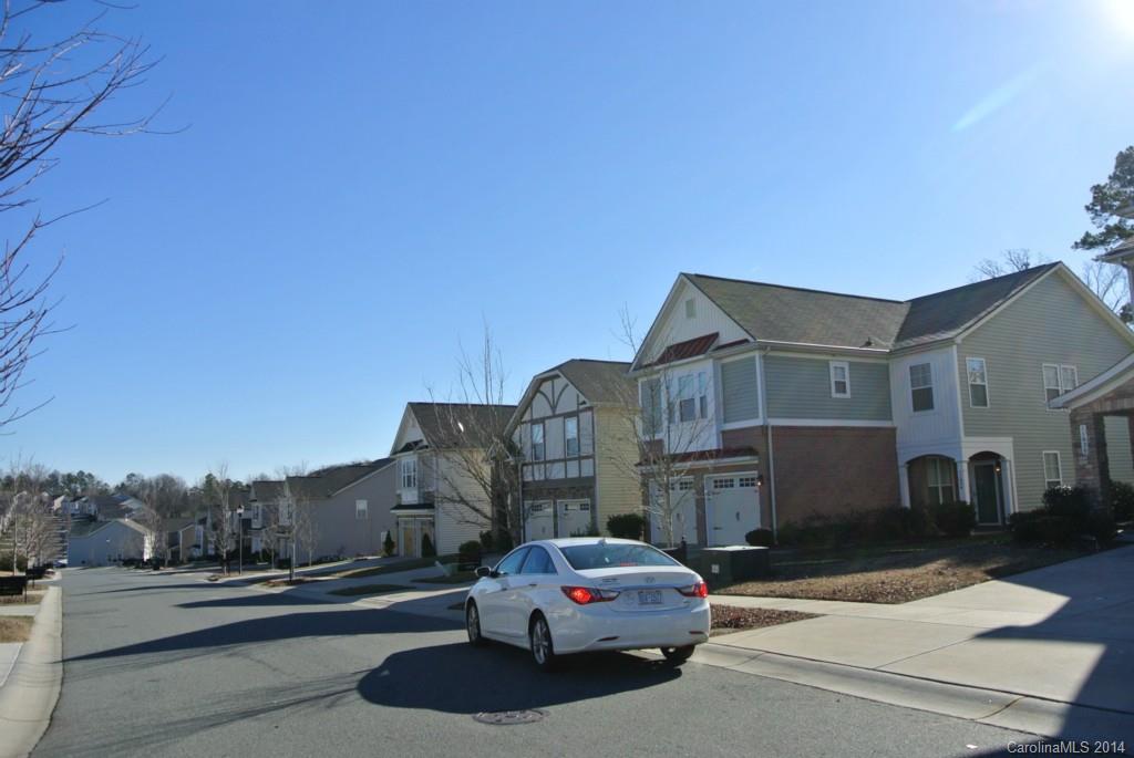 11020 Greenhead View Road Charlotte, NC 28262 - Photo 17 of 18 a building view
