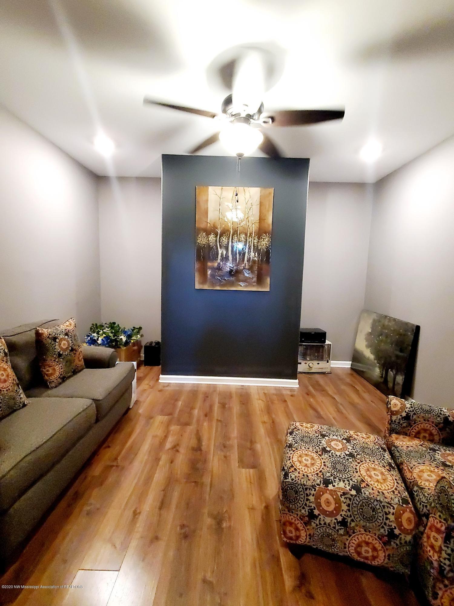 191 County Road 500 Ripley, MS 38663 - Photo 13 of 29 Office/Study