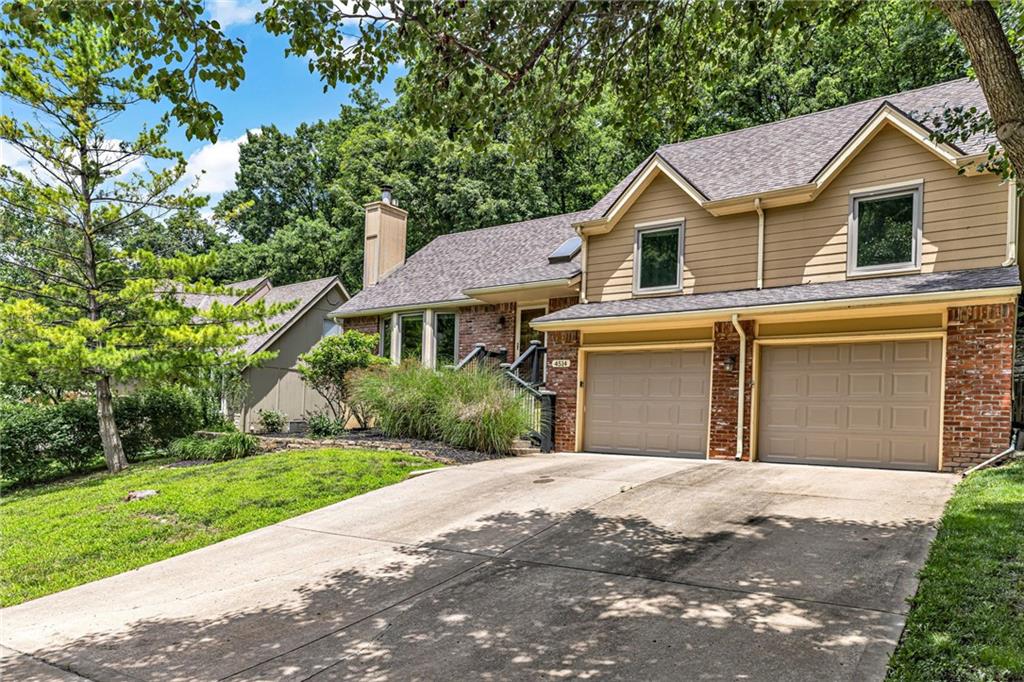 4514 Northwest Apache Drive Riverside, MO 64150 - Photo 2 of 31