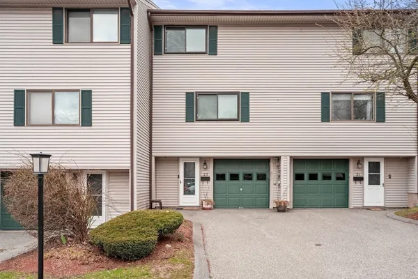 $599,000 | 23 Pebble Place, Unit 23, Malden, MA 02148