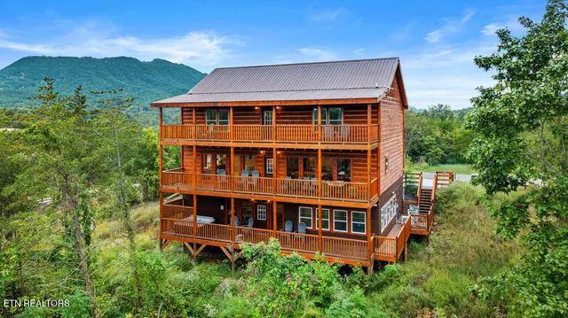 $1,599,999 | 764 Bethlehem Way, Sevierville, TN 37876