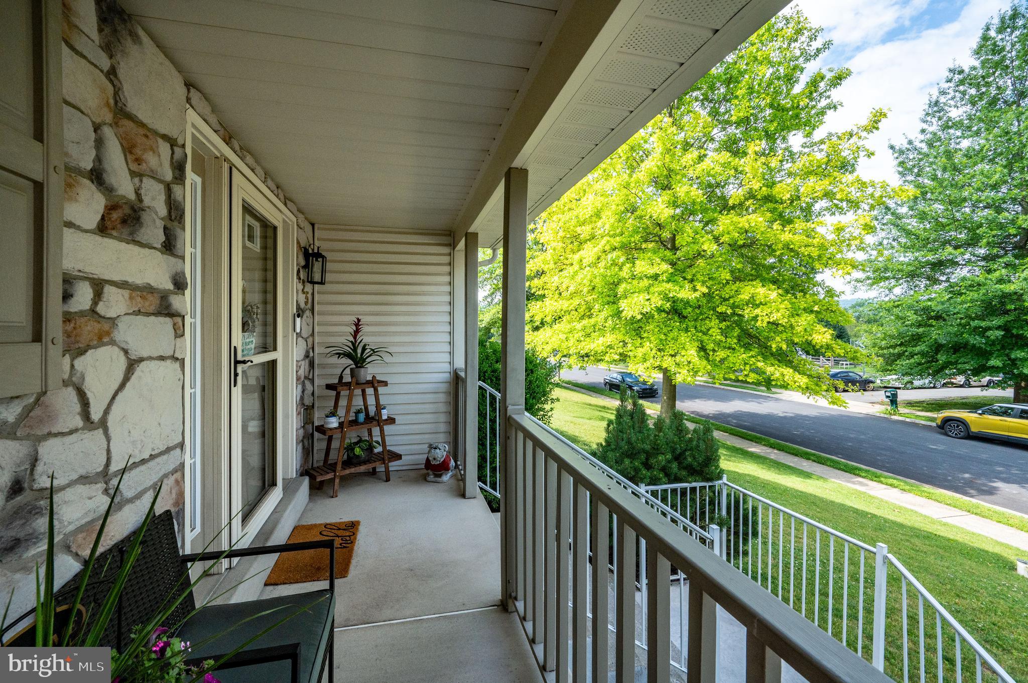425 Sensen Road Wernersville, PA 19565 - Photo 5 of 67