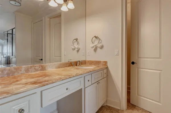 $12,500 | 5410 Valerie Street, Bellaire, TX 77401