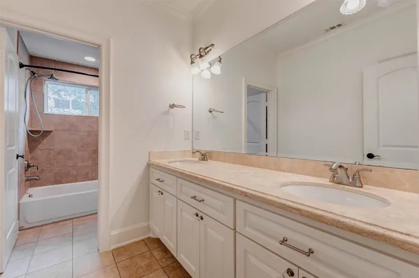 $12,500 | 5410 Valerie Street, Bellaire, TX 77401